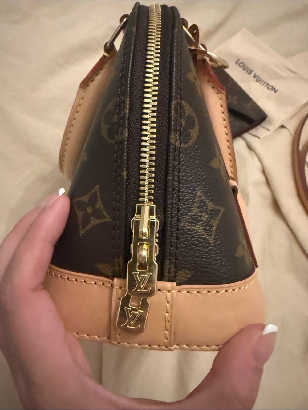 Louis Vuitton Monogram Alma BB in Mono Canvas with Victorian Wallet. - Picture 9 of 16